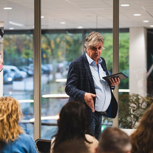 Sportbedrijf Arnhem Ondertekening Valkenhuizen NLBA Sportbedrijf Arnhem Ondertekening Valkenhuizen NLBA