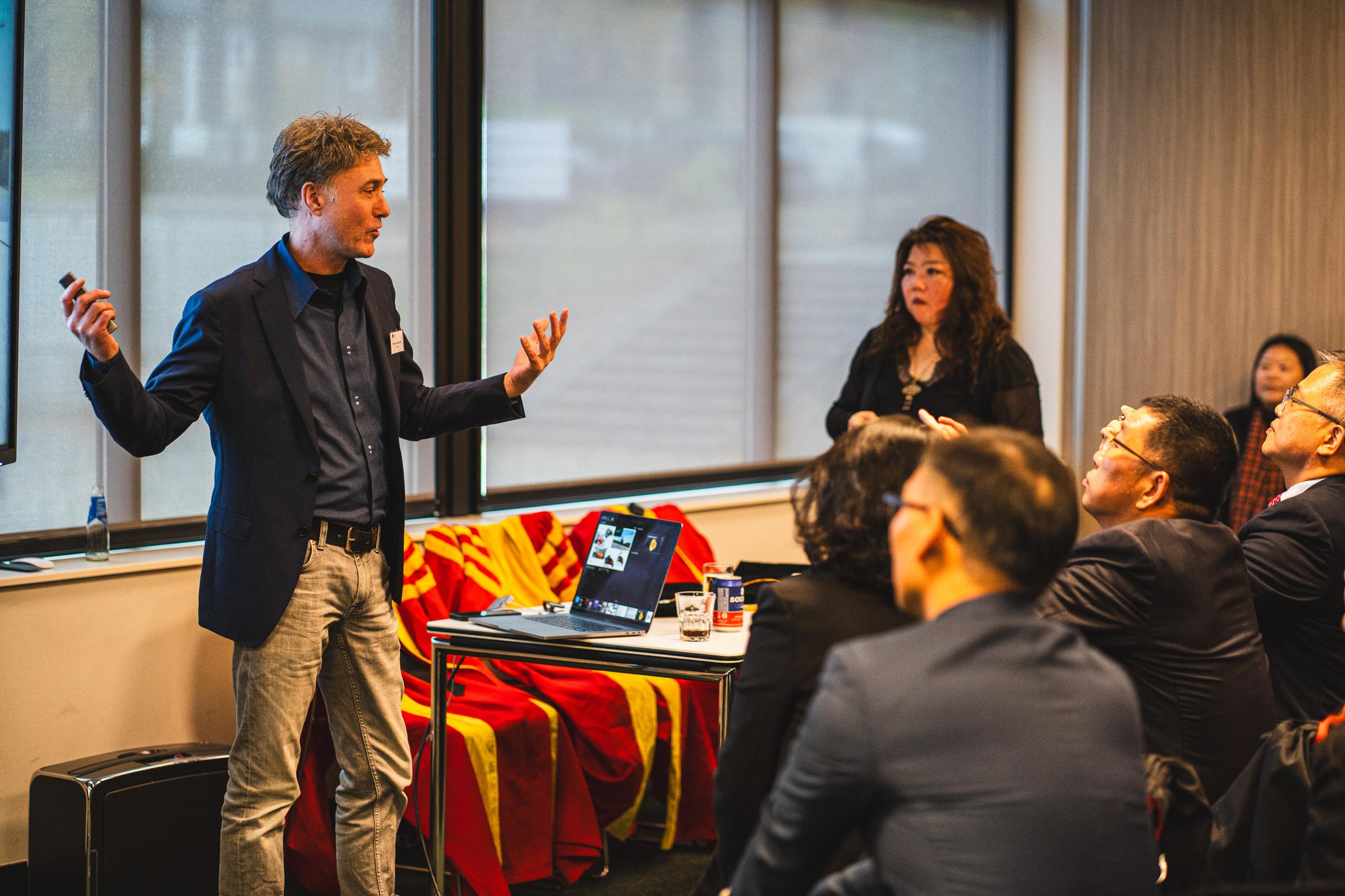 Sportbedrijf Arnhem Ondertekening Valkenhuizen NLBA